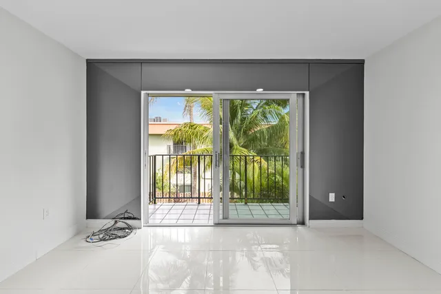 $298,000 | 809 West Oakland Park Boulevard, Unit K12, Oakland Park, FL 33309