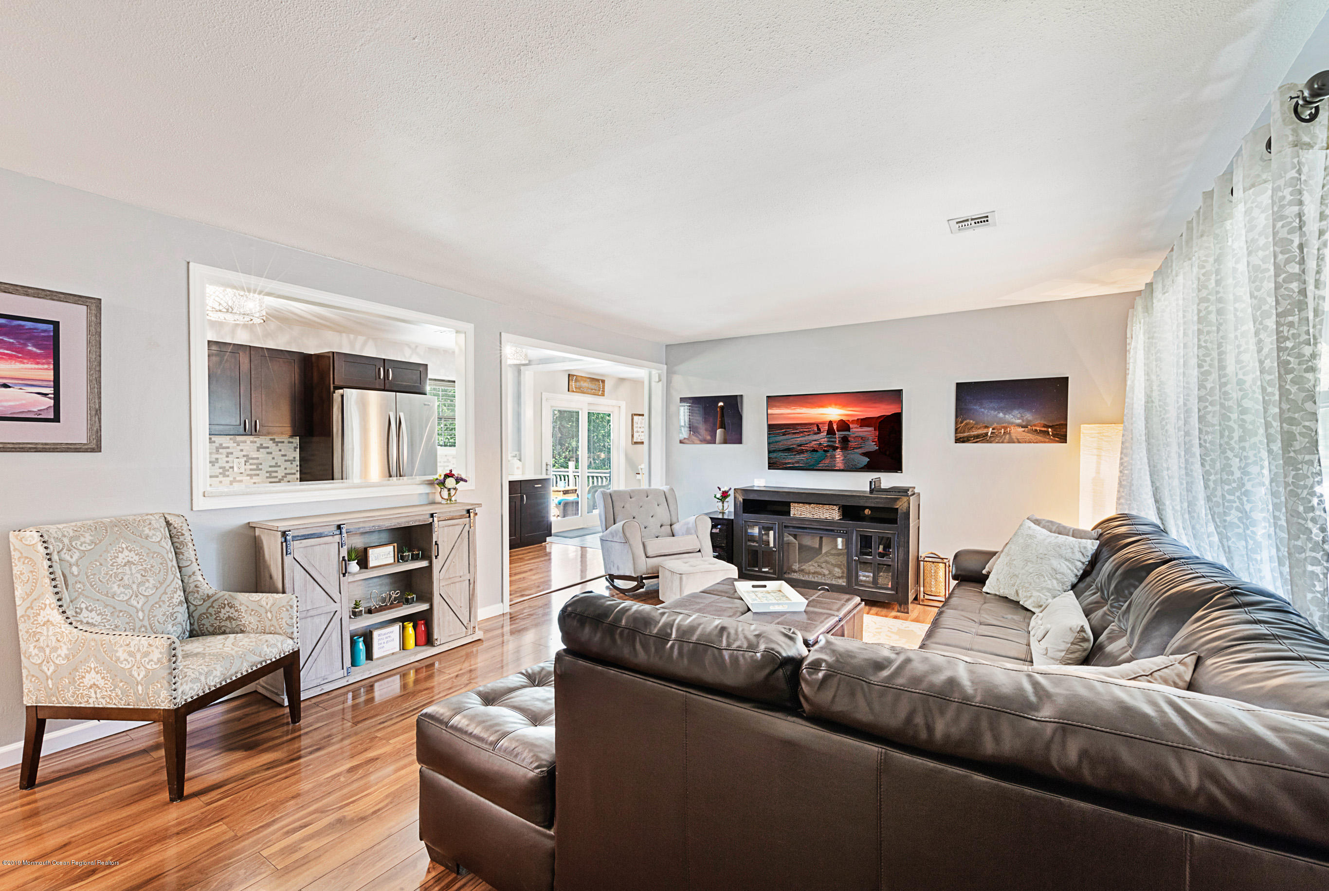 612 Midstreams Road Brick, NJ 08724 - Photo 3 of 16 Living Room