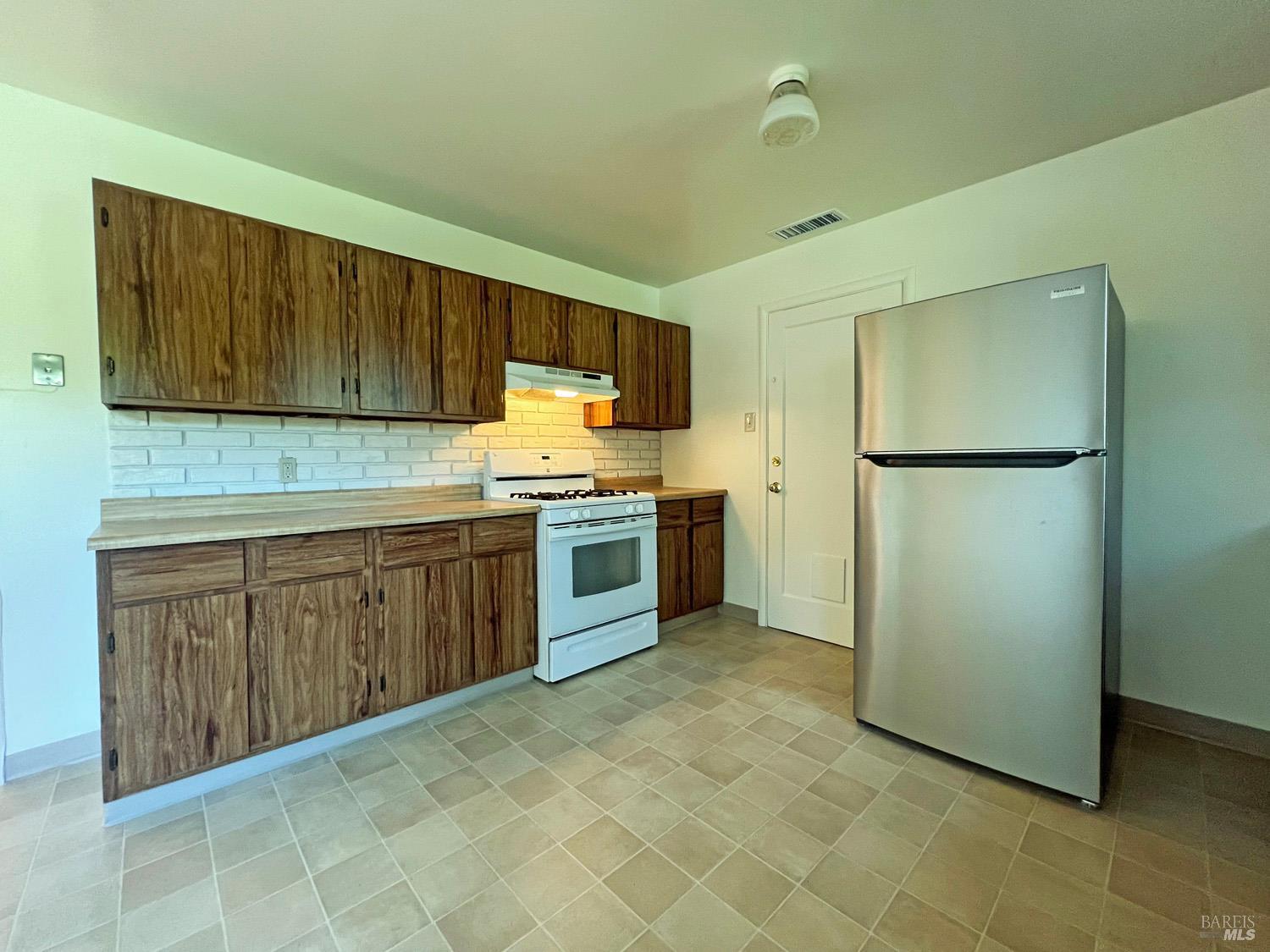 1101 Elm Street Ukiah, CA 95482 - Photo 10 of 23