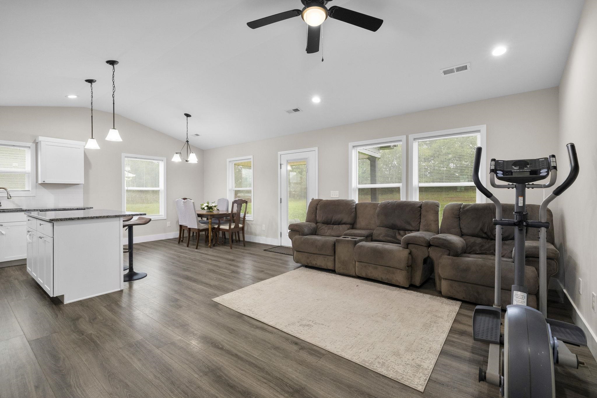 440 Cemetery Road Cowpens, SC 29330 - Photo 9 of 35