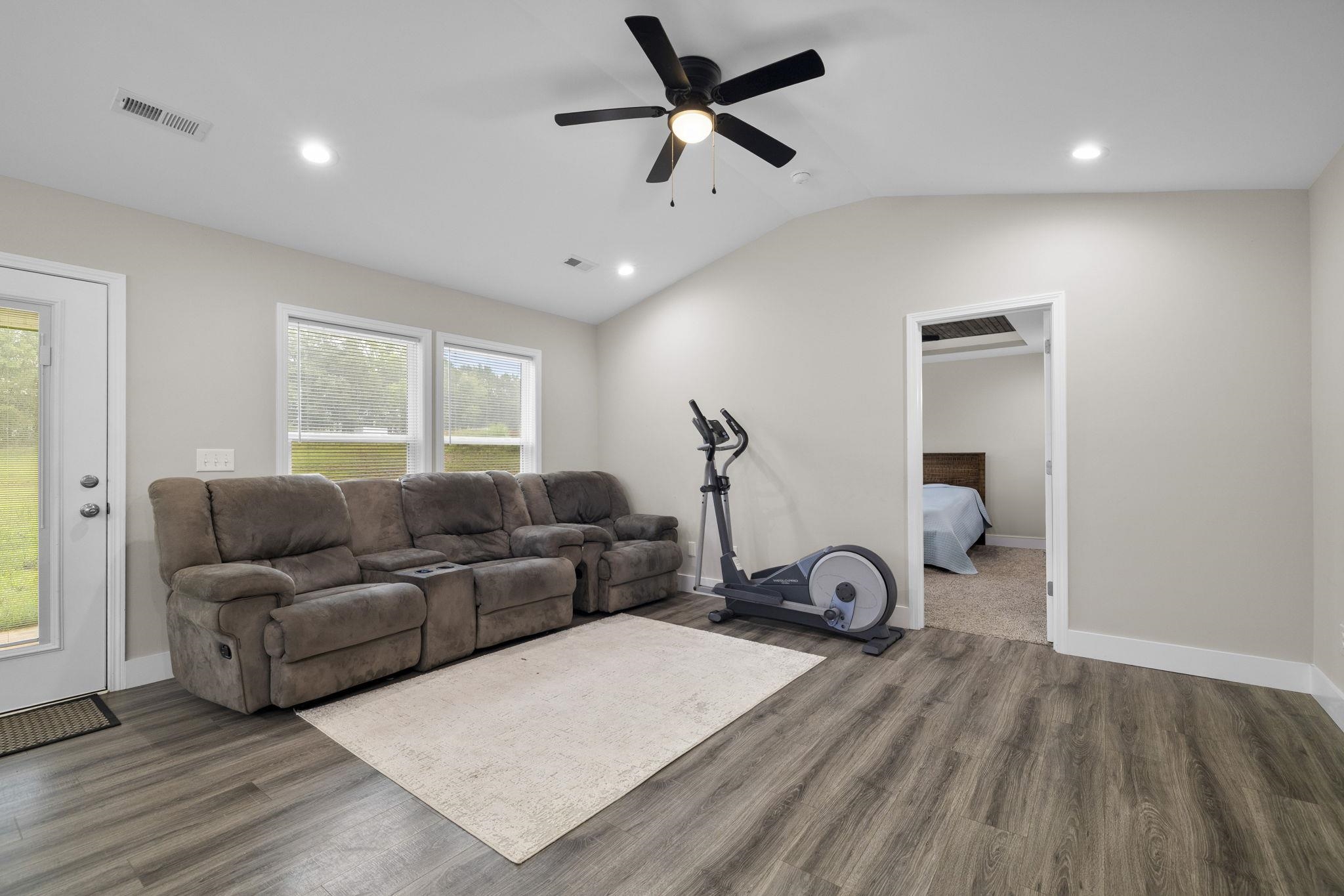 440 Cemetery Road Cowpens, SC 29330 - Photo 10 of 35