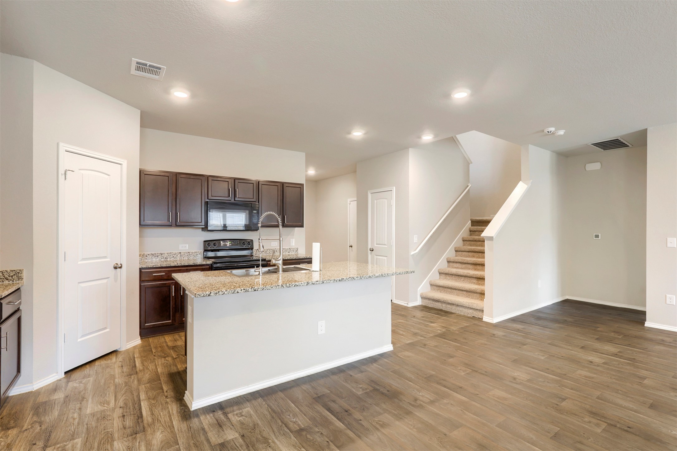 15005 Upland Willow Road Austin, TX 78724 - Photo 12 of 35 Gallery Image 12