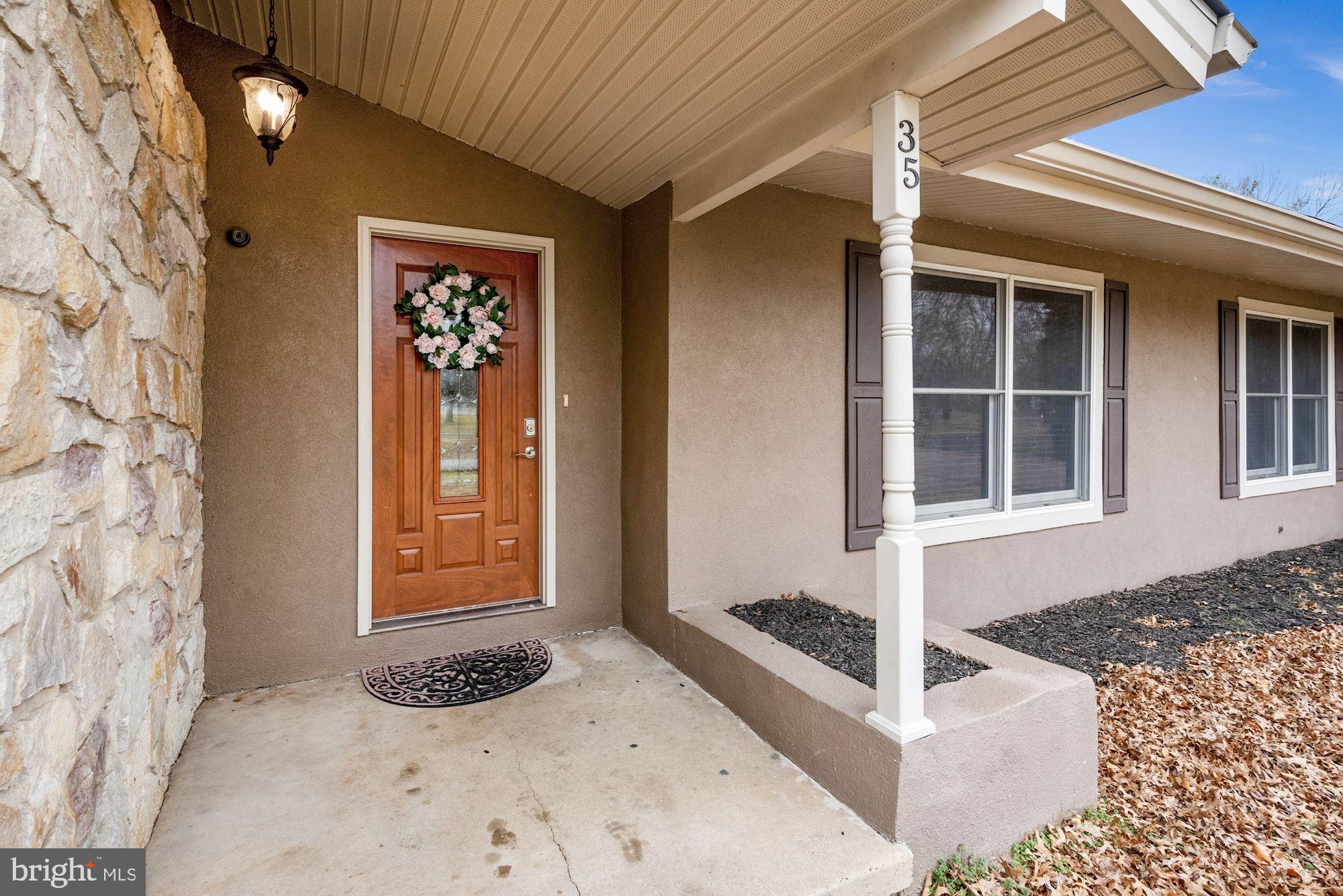 35 Conrow Road Delran, NJ 08075 - Photo 2 of 35 Home Entrance