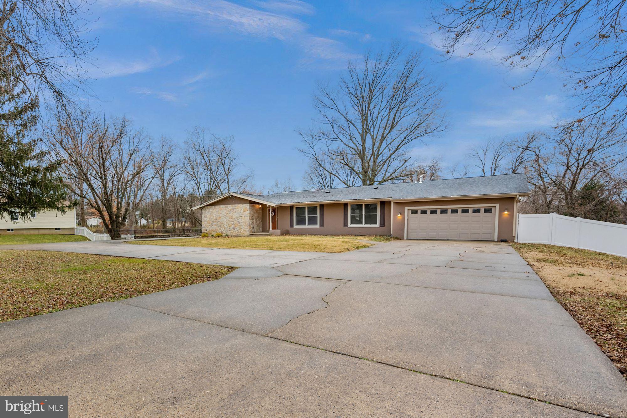 35 Conrow Road Delran, NJ 08075 - Photo 3 of 35 Exterior front