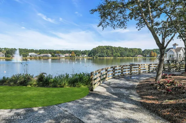 $515,000 | 11 Pinedrop Court, Bluffton, SC 29909