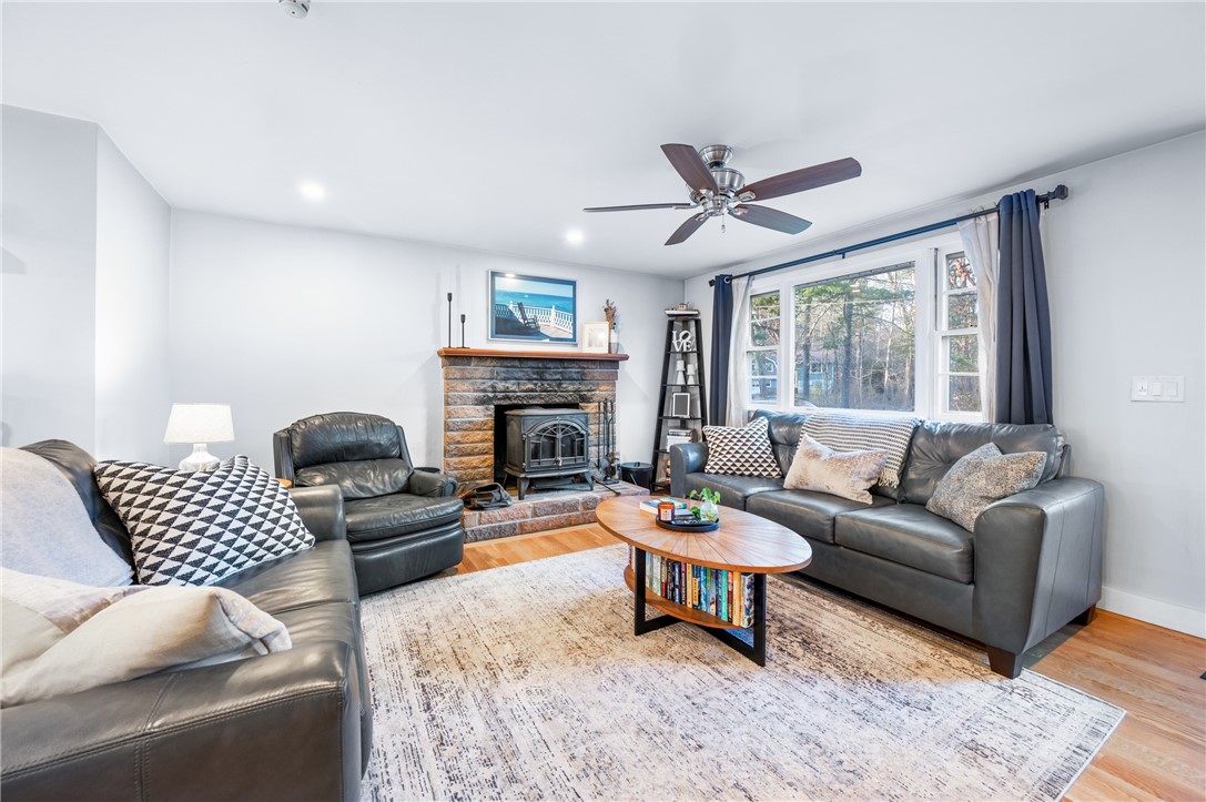 6 Sky View Road North Smithfield, RI 02896 - Photo 3 of 26