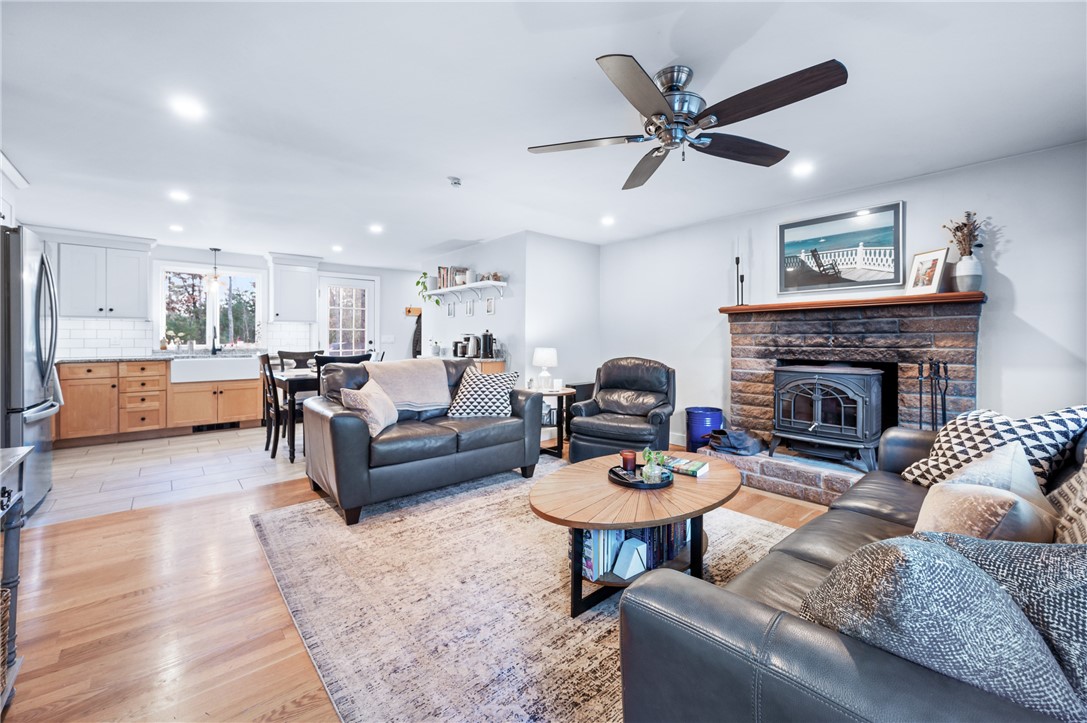 6 Sky View Road North Smithfield, RI 02896 - Photo 4 of 26