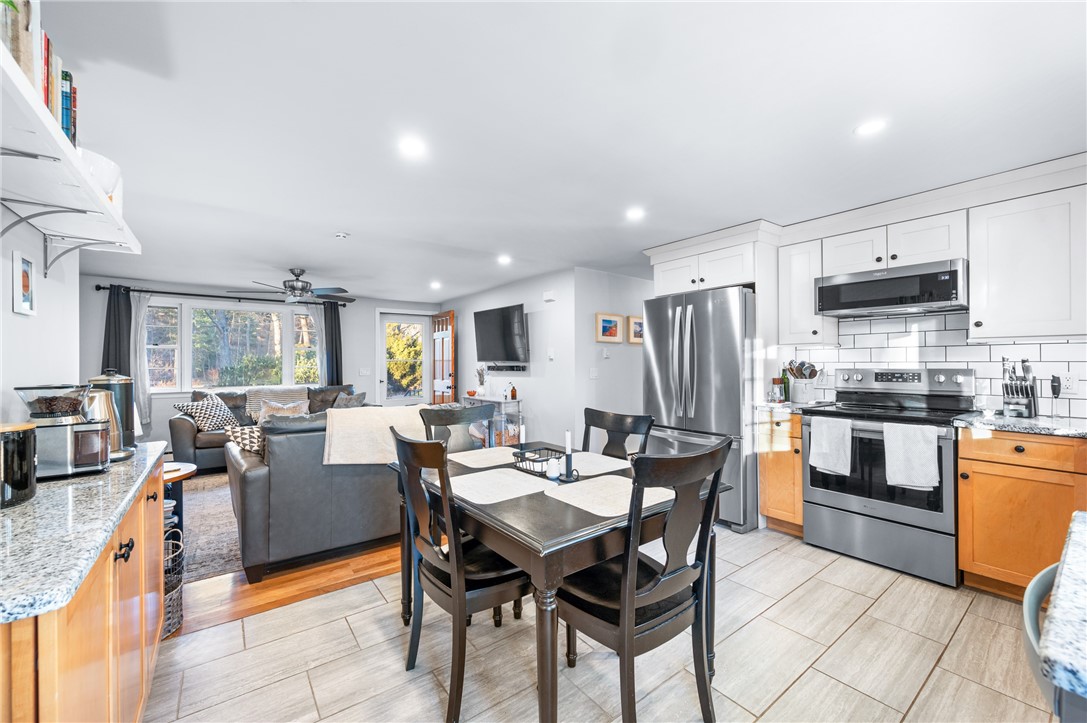 6 Sky View Road North Smithfield, RI 02896 - Photo 7 of 26