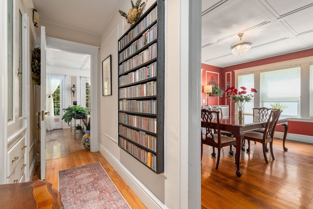 63 Winthrop Road, Unit 1 Brookline, MA 02445 - Photo 11 of 24