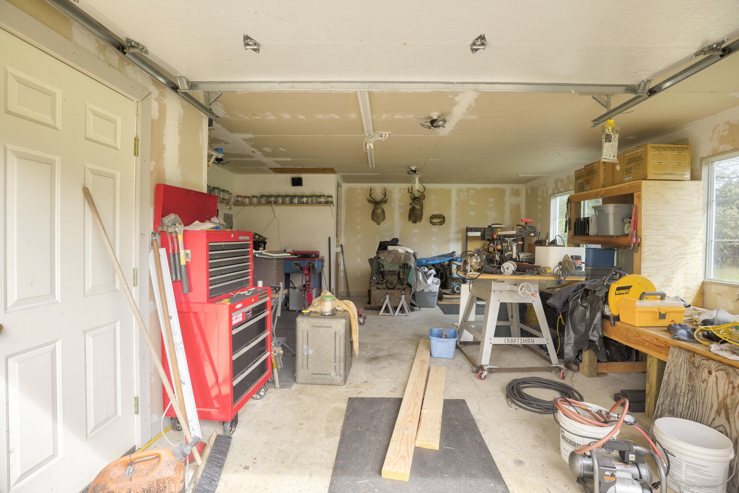 1570 Dick George Road Cave Junction, OR 97523 - Photo 31 of 41 Shop