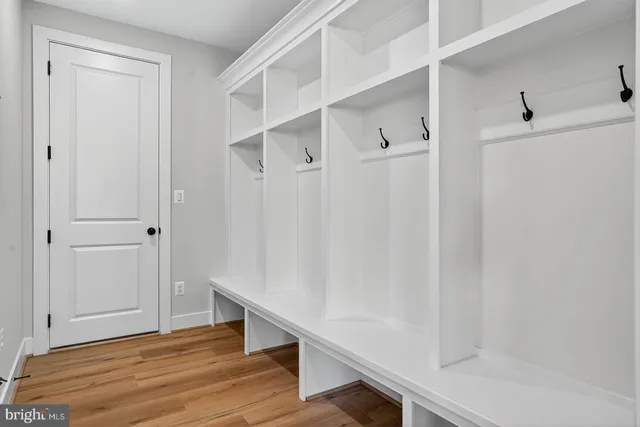 a view of an empty walk in closet