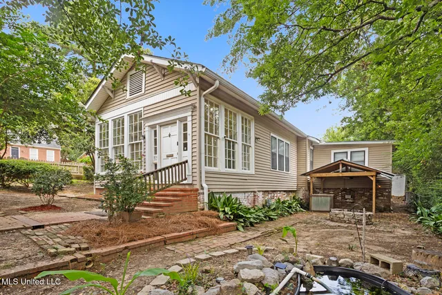 $229,000 | 810 Fairview Street, Jackson, MS 39202