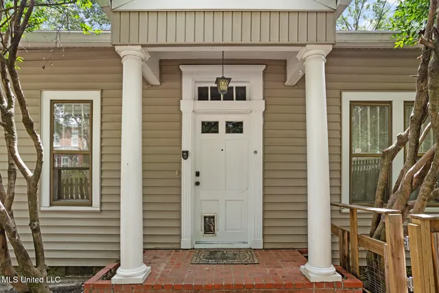 $229,000 | 810 Fairview Street, Jackson, MS 39202
