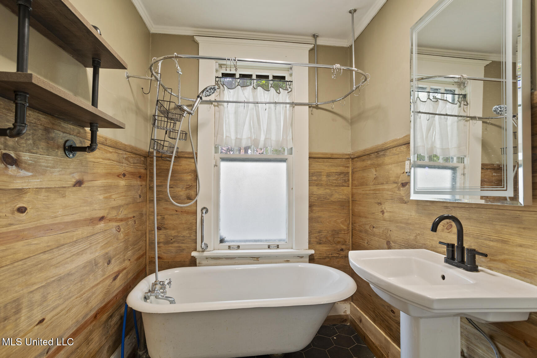 810 Fairview Street Jackson, MS 39202 - Photo 17 of 33 810 Fairview-16