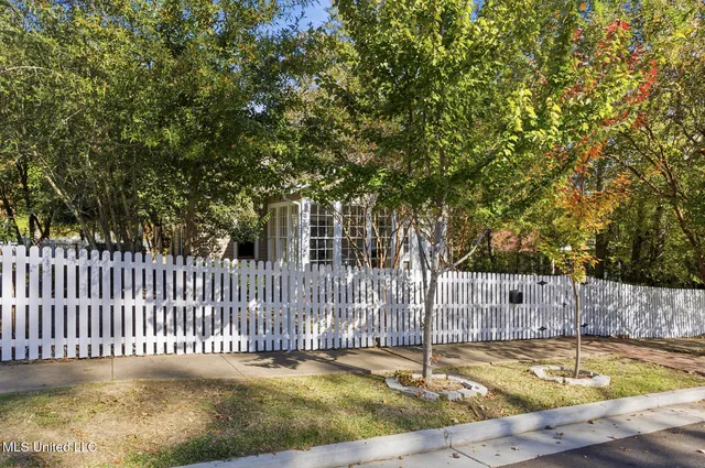 $229,000 | 810 Fairview Street, Jackson, MS 39202