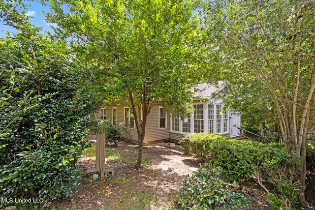 $229,000 | 810 Fairview Street, Jackson, MS 39202