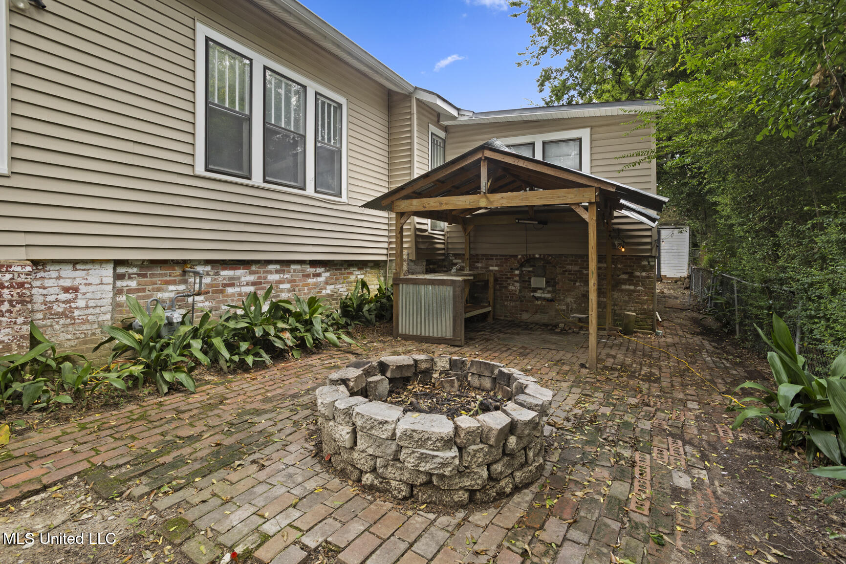 810 Fairview Street Jackson, MS 39202 - Photo 5 of 33 810 Fairview-5