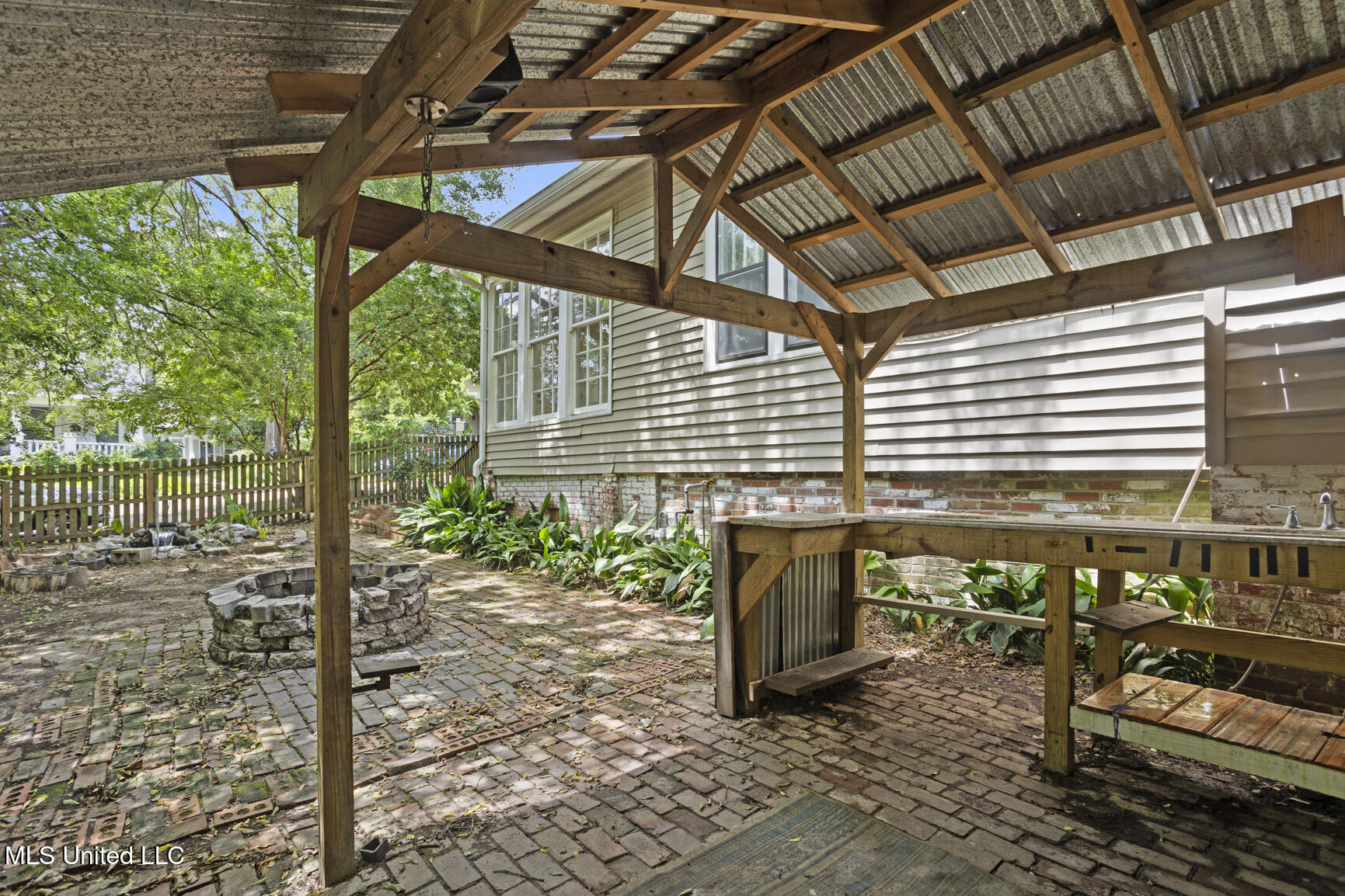 810 Fairview Street Jackson, MS 39202 - Photo 6 of 33 810 Fairview-6