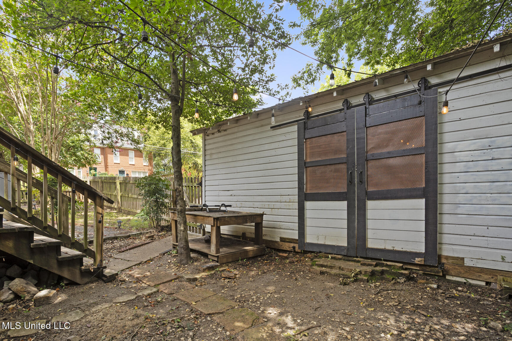 810 Fairview Street Jackson, MS 39202 - Photo 7 of 33 810 Fairview-7