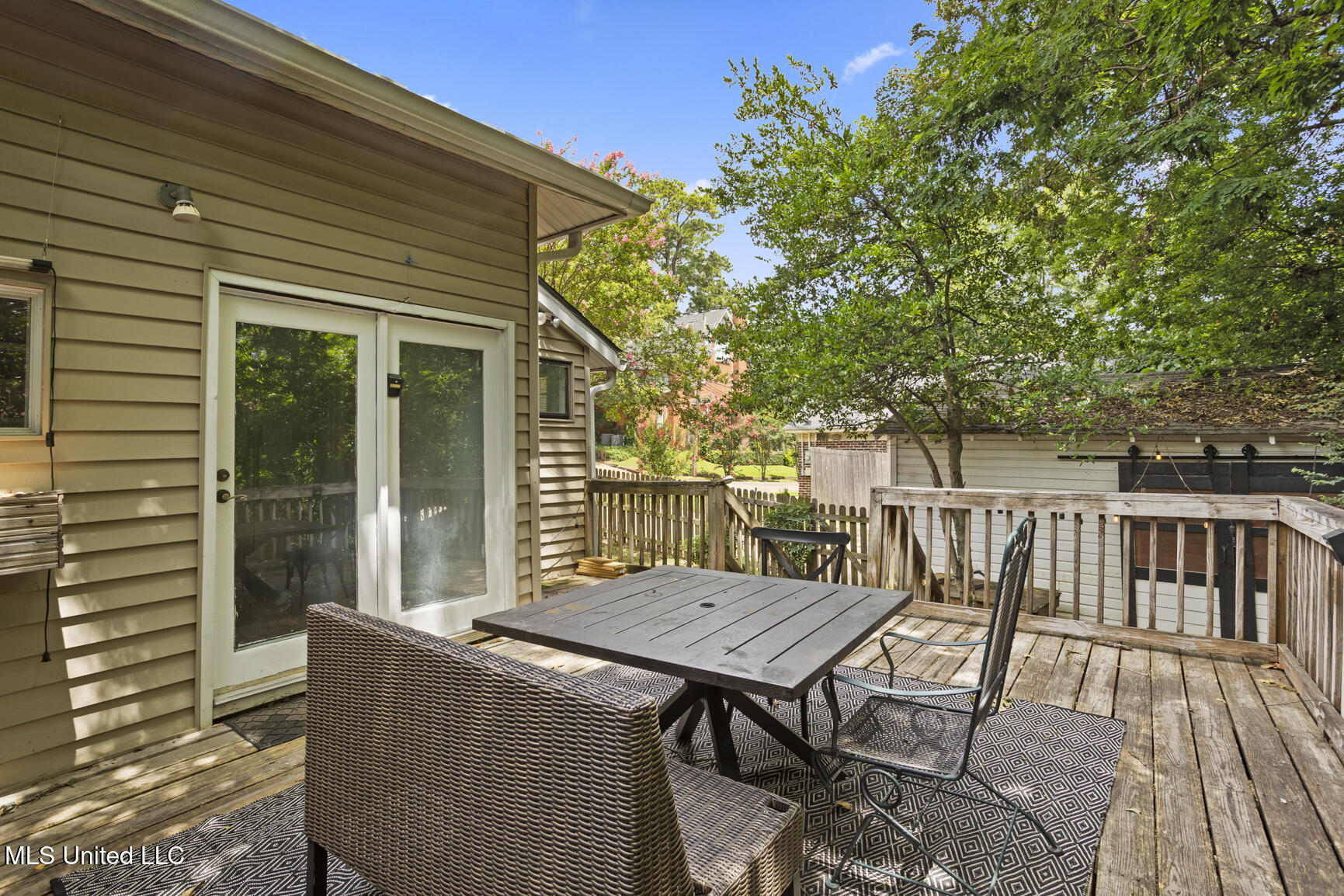 810 Fairview Street Jackson, MS 39202 - Photo 10 of 33 810 Fairview-10