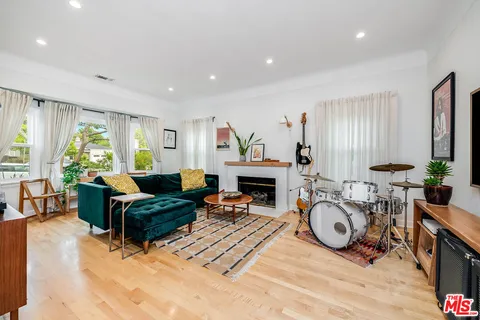 $1,500,000 | 849 North Lima Street, Burbank, CA 91505