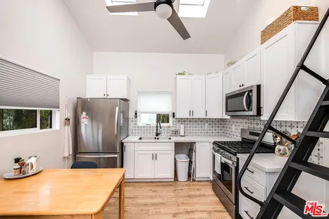 $1,500,000 | 849 North Lima Street, Burbank, CA 91505