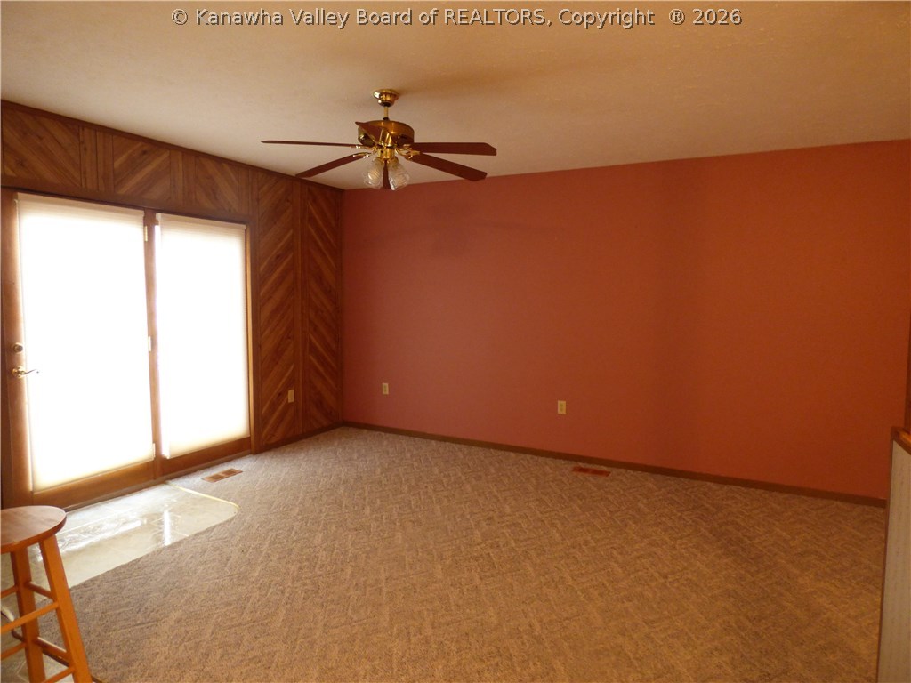 450 Cobb Hollow Road Red House, WV 25168 - Photo 22 of 28 Living Room
