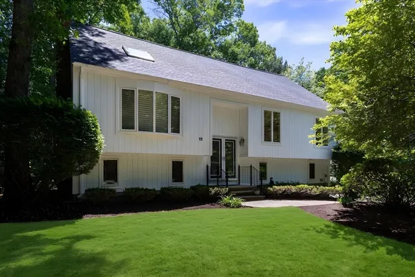 $979,000 | 15 Pond View Circle, Sharon, MA 02067