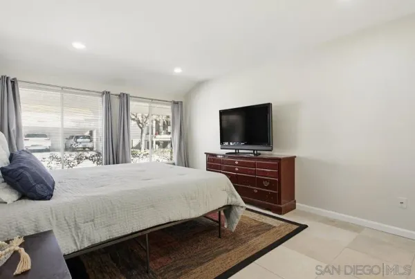 $3,890 | 17440 Plaza Cerado, Unit 71, San Diego, CA 92128