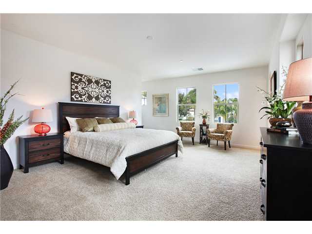 2004 Hummingbird Road Carlsbad, CA 92011 - Photo 8 of 12 Gallery Image 8