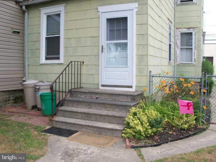 325 Crown Point Road Thorofare, NJ 08086 - Photo 3 of 17 Exterior Back