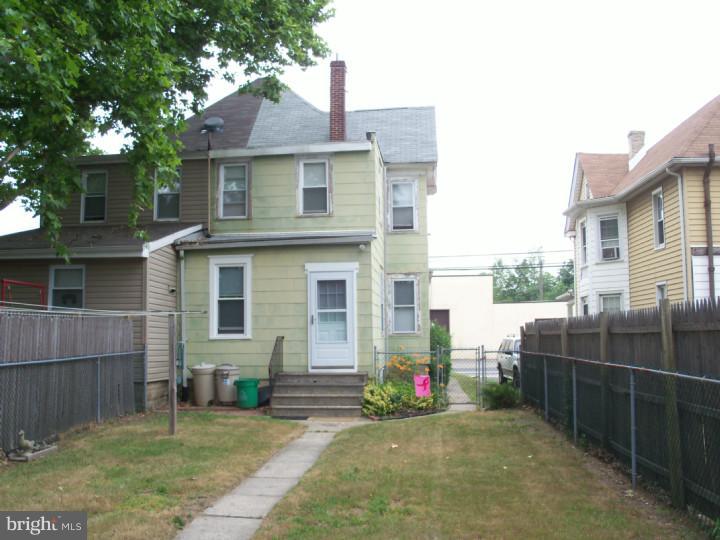 325 Crown Point Road Thorofare, NJ 08086 - Photo 4 of 17 Exterior Back