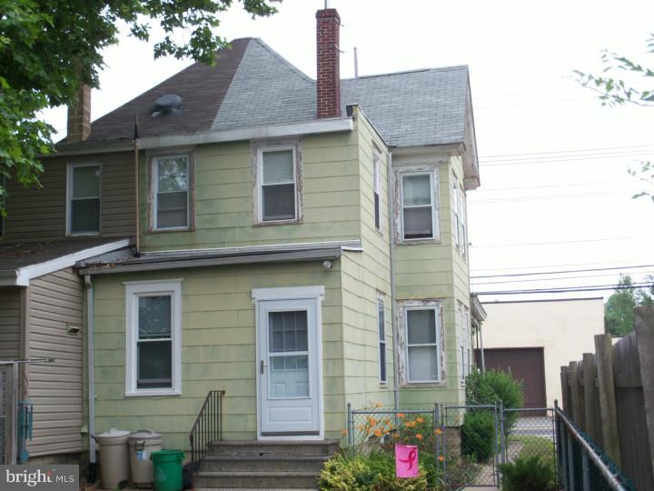 325 Crown Point Road Thorofare, NJ 08086 - Photo 5 of 17 Exterior Back