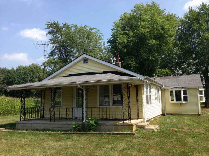 1320 Anderson Frankton Road Anderson, IN 46011 - Photo 1 of 14 Gallery Image 1