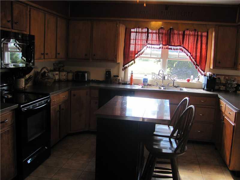 67 Garland Road Corinth, ME 04427 - Photo 10 of 20 Kitchen.