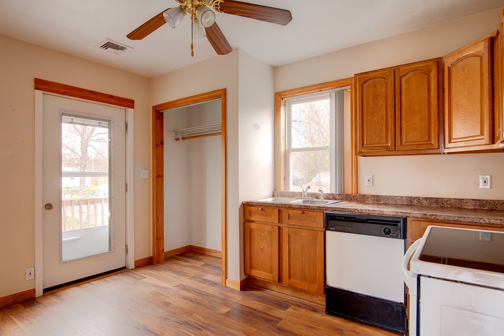29 Waterman Road Auburn, MA 01501 - Photo 19 of 23 Gallery Image 19