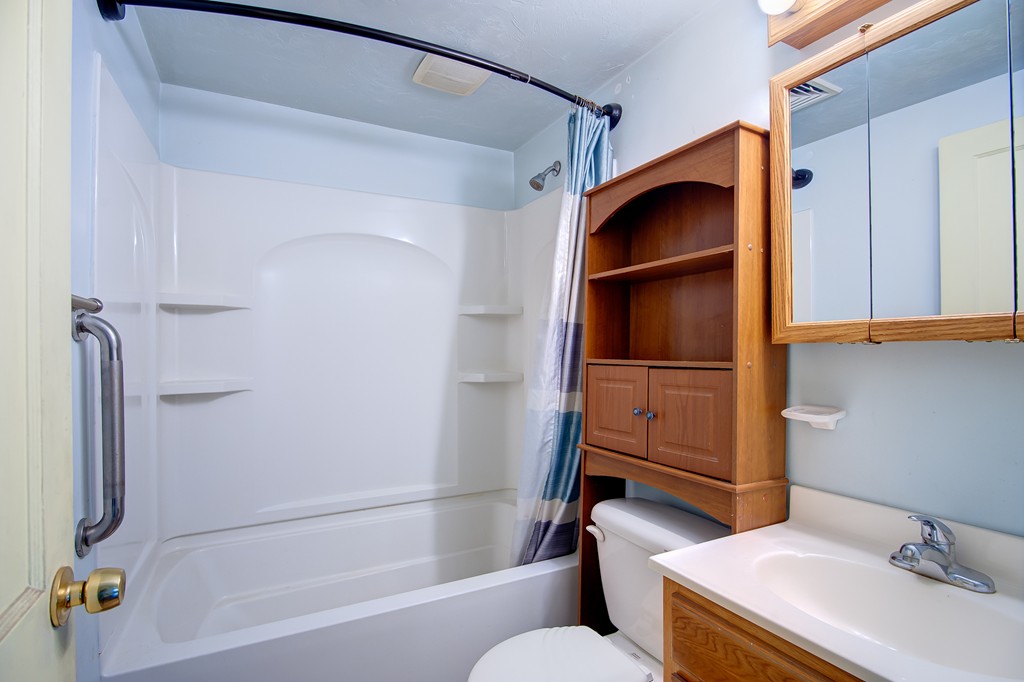 29 Waterman Road Auburn, MA 01501 - Photo 23 of 23 Gallery Image 23
