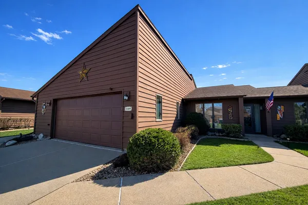 $329,000 | 1409 McNally Drive, Winona, MN 55987