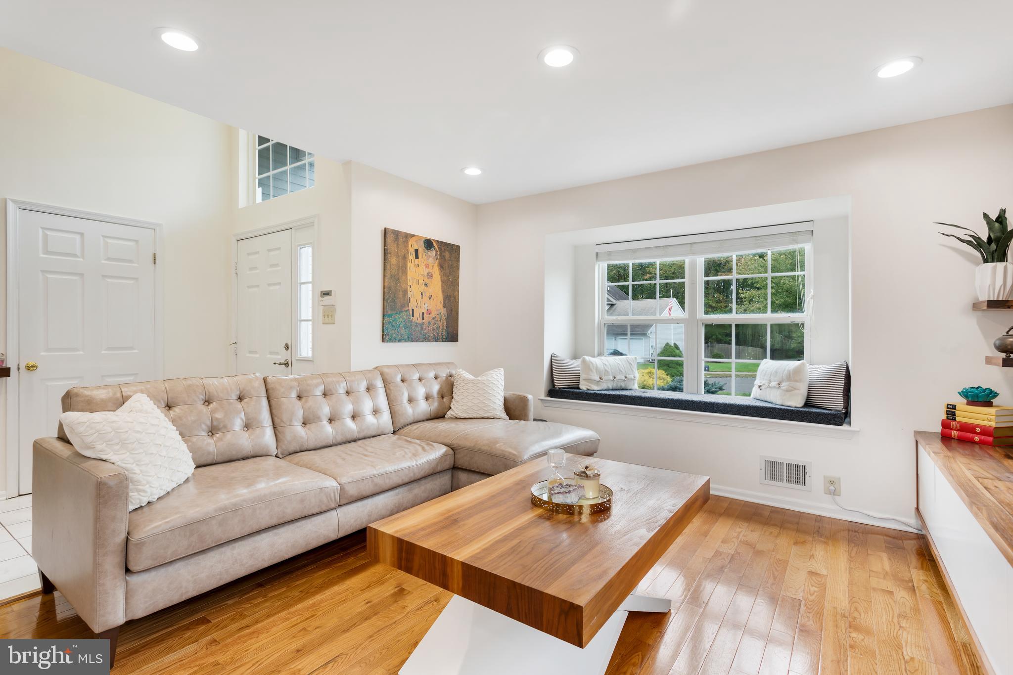 135 Cornflower Road Trenton, NJ 08620 - Photo 10 of 31 a living room with furniture rug and window