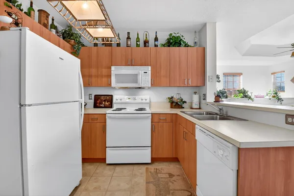 $2,300 | 501 Belmont Place, Boynton Beach, FL 33436