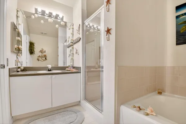 $2,300 | 501 Belmont Place, Boynton Beach, FL 33436