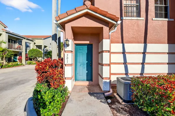 $2,300 | 501 Belmont Place, Boynton Beach, FL 33436