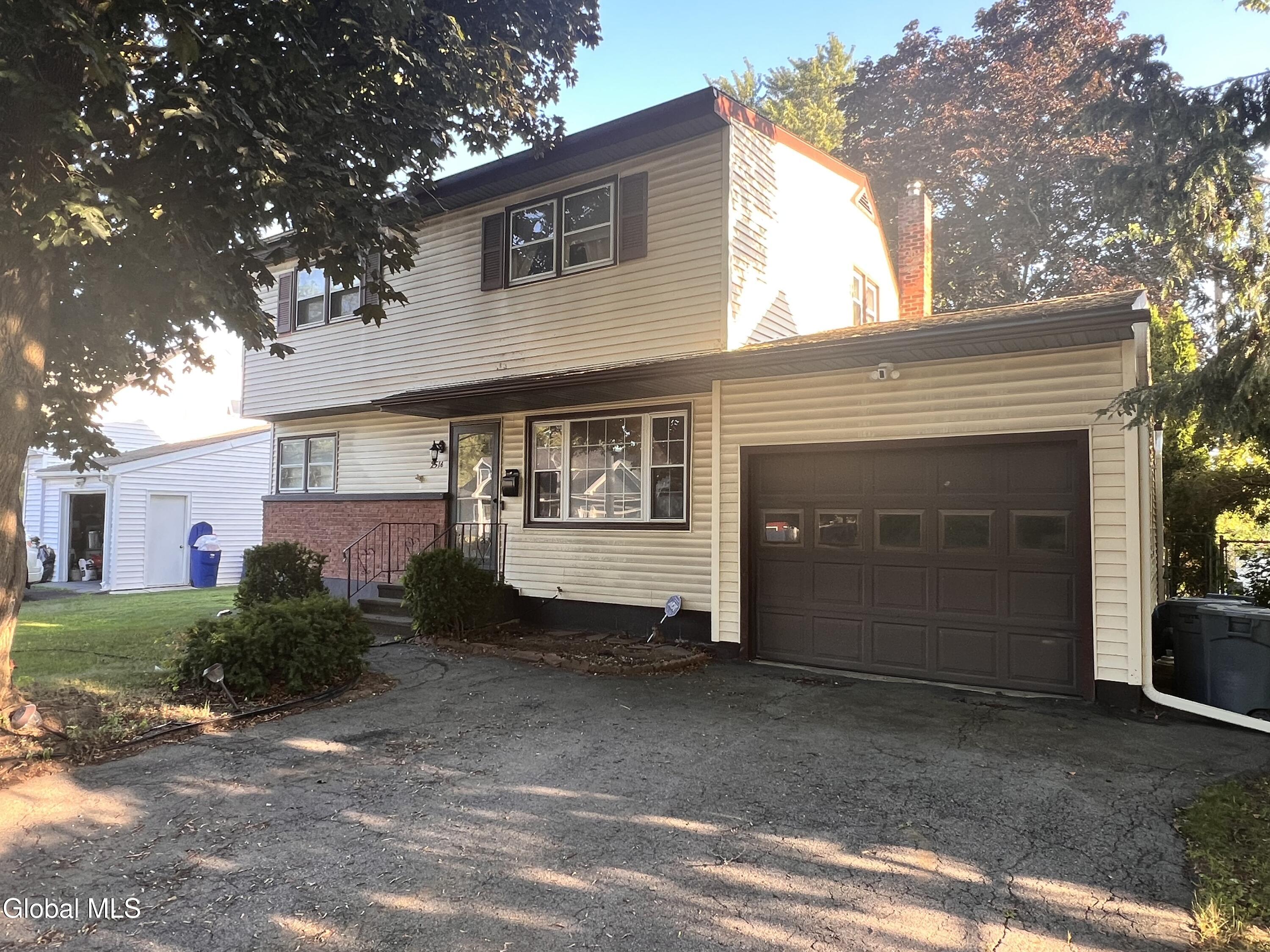 2516 Consaul Road Schenectady, NY 12304 - Photo 1 of 16 IMG_6069
