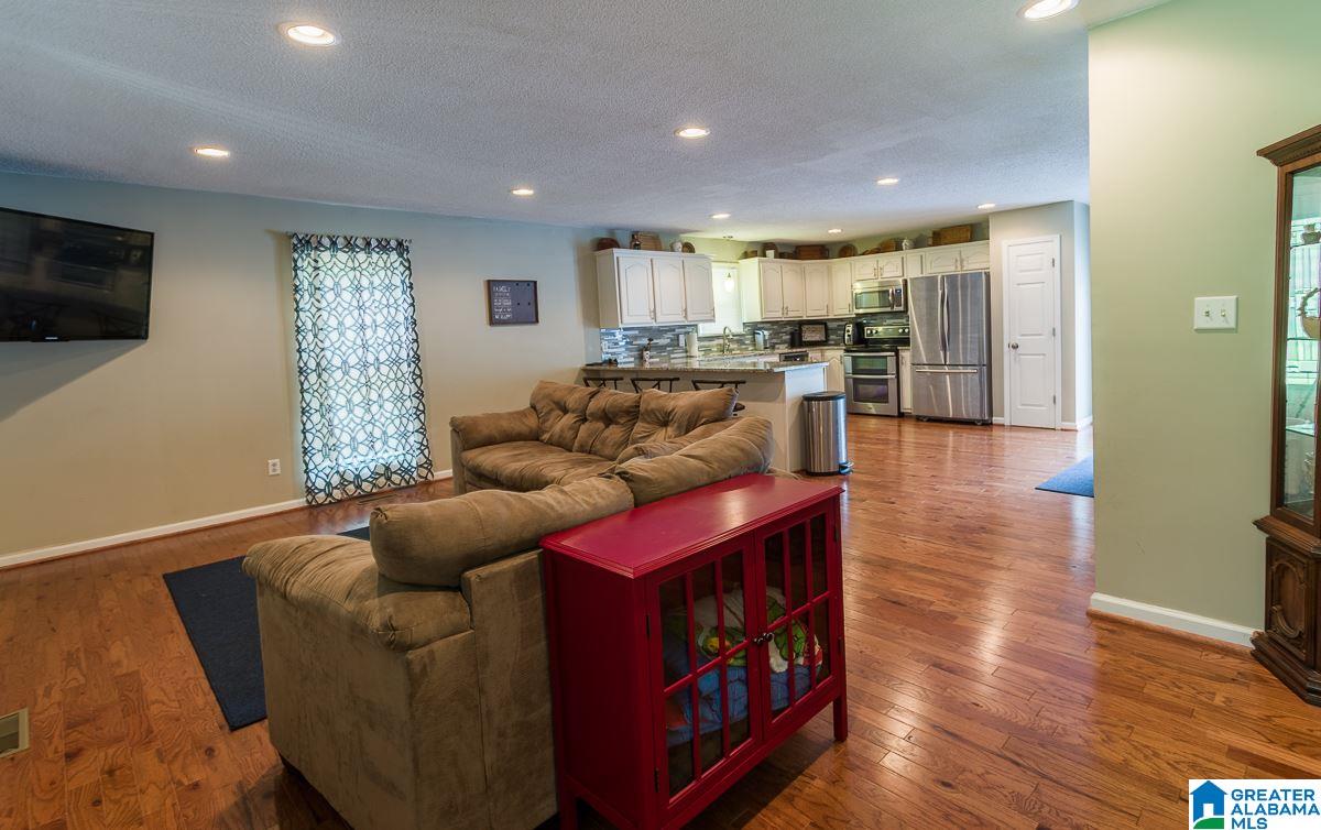 347 Blackjack Road Trussville, AL 35173 - Photo 5 of 24 Gallery Image 5