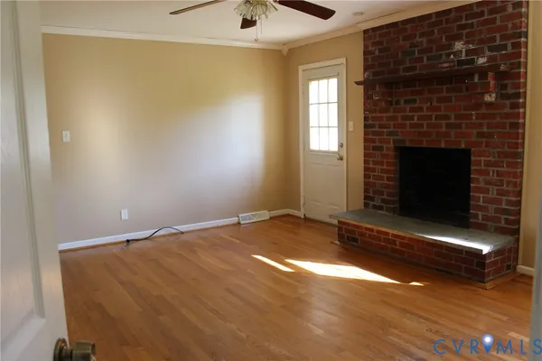 $2,000 | 1301 Canterbury Lane, Colonial Heights, VA 23834