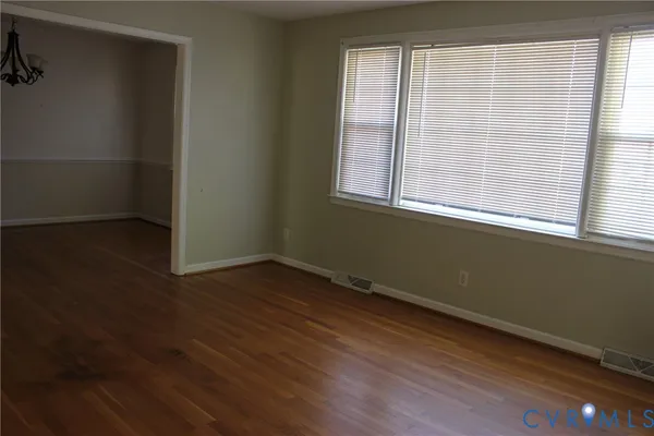 $2,000 | 1301 Canterbury Lane, Colonial Heights, VA 23834