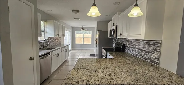 $2,100 | 2625 Spring Valley Circle, DeLand, FL 32720
