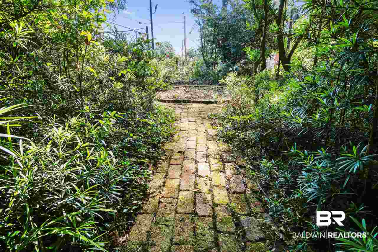 3703 Old Shell Road Mobile, AL 36608 - Photo 31 of 35