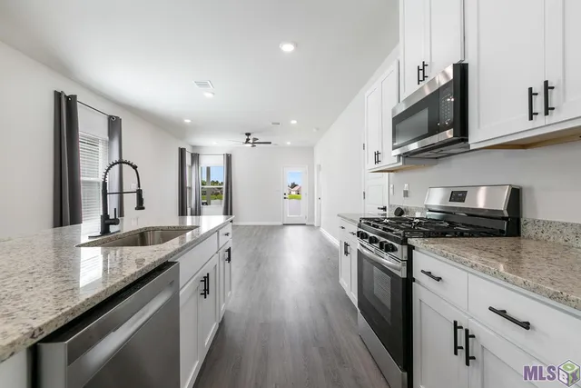 $2,750 | 1128 Renova Drive, Baton Rouge, LA 70820