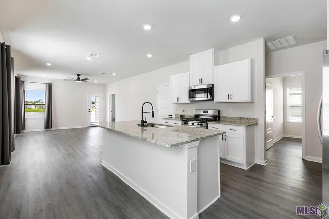 $2,750 | 1128 Renova Drive, Baton Rouge, LA 70820